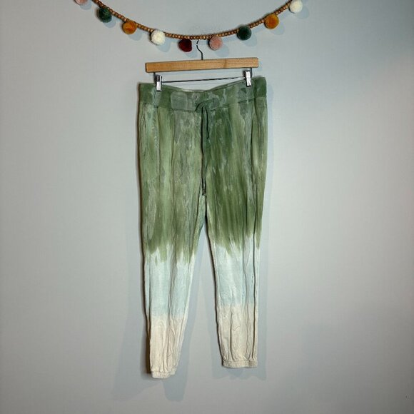 YOUNG, FABULOUS & BROKE Juliette Joggers Green Ombré - Picture 2 of 6